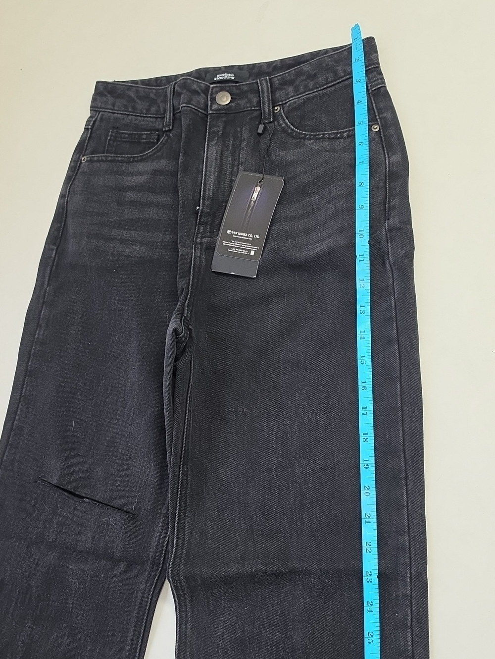 Musinsa Standard Slim Straight Black Women's Jeans — Modern Everyday Fit - Picture 3 of 12